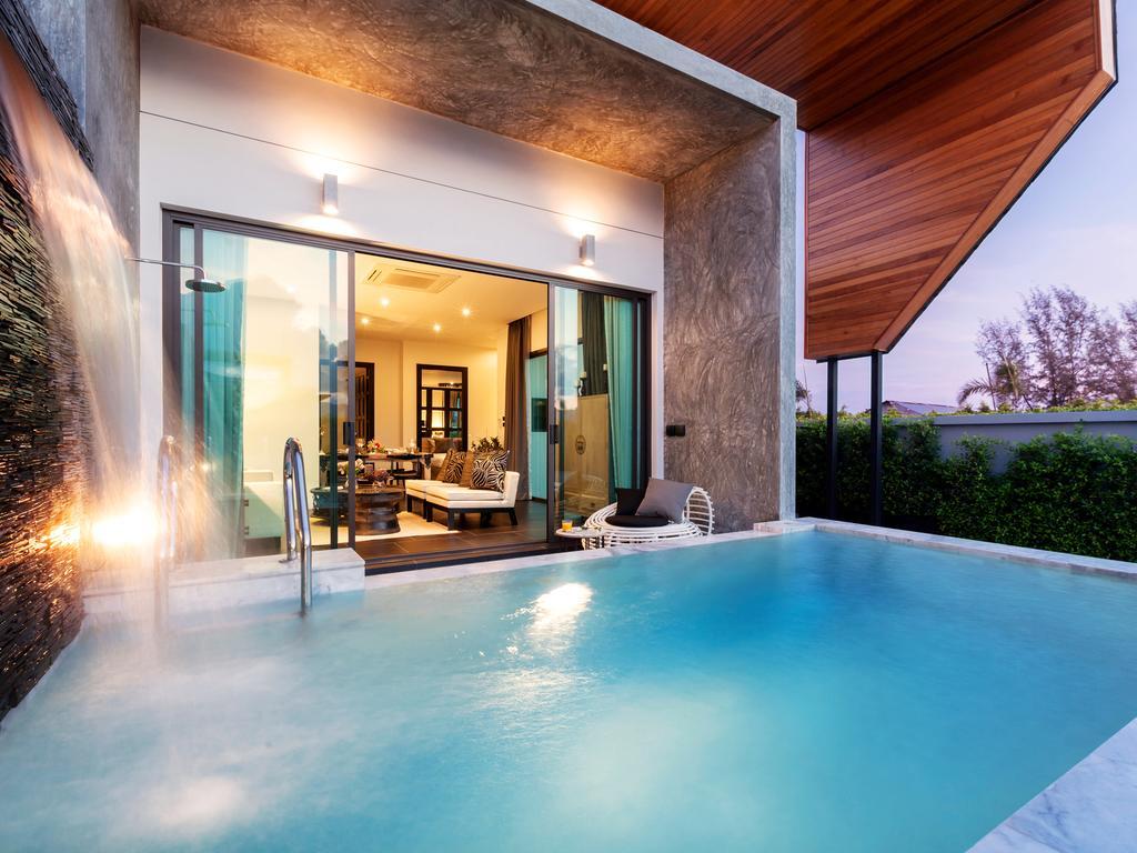 The 8 Pool Villa Chalong Room photo