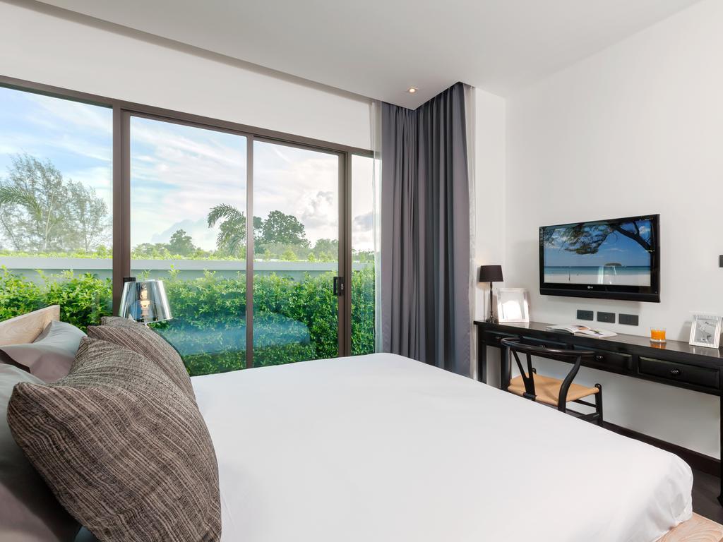 The 8 Pool Villa Chalong Room photo