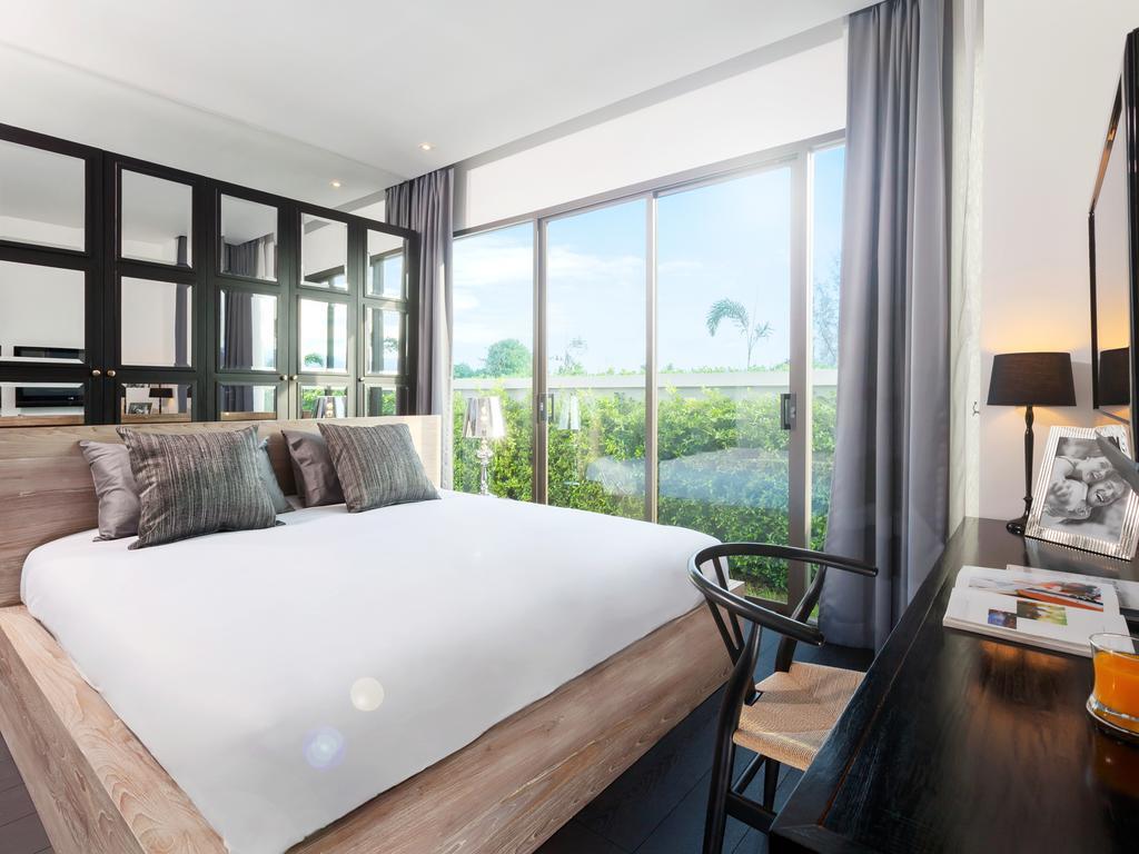 The 8 Pool Villa Chalong Room photo