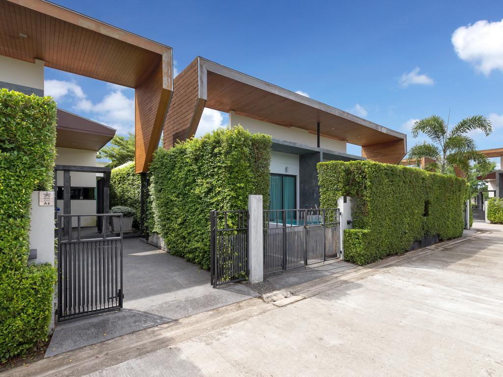 The 8 Pool Villa Chalong Exterior photo